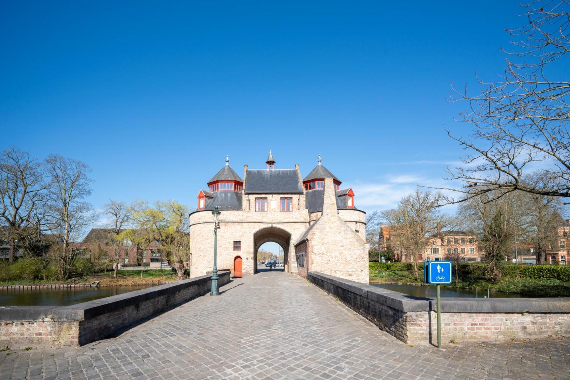 The Queen'S Twelve By Romy&Travis Bruges Exterior photo